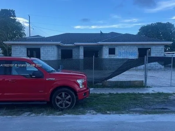 3111 NW 210th Ter, Miami Gardens, FL 33056
