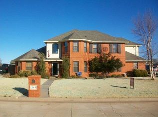 203 Ruby Dr, Elk City, OK 73644