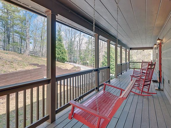 2nd image of 1030 Palisade Dr