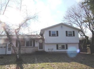 19 Joli Ln, Rochester, NY 14606