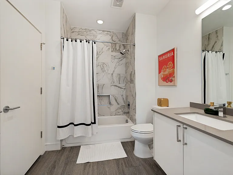 3880 Munger Ave #6 — Photo 13