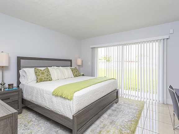 5th image of 2601 NW 207th St APT 208