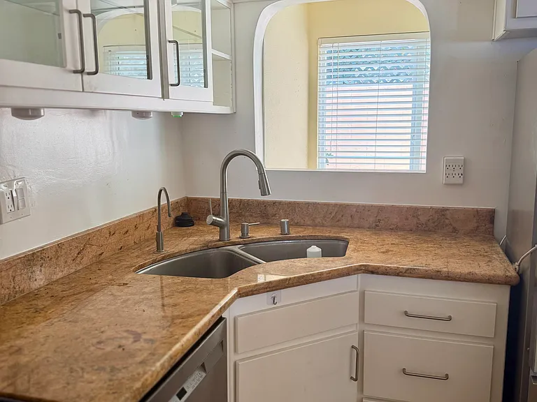 1039 Coast Blvd S #1B — Photo 6