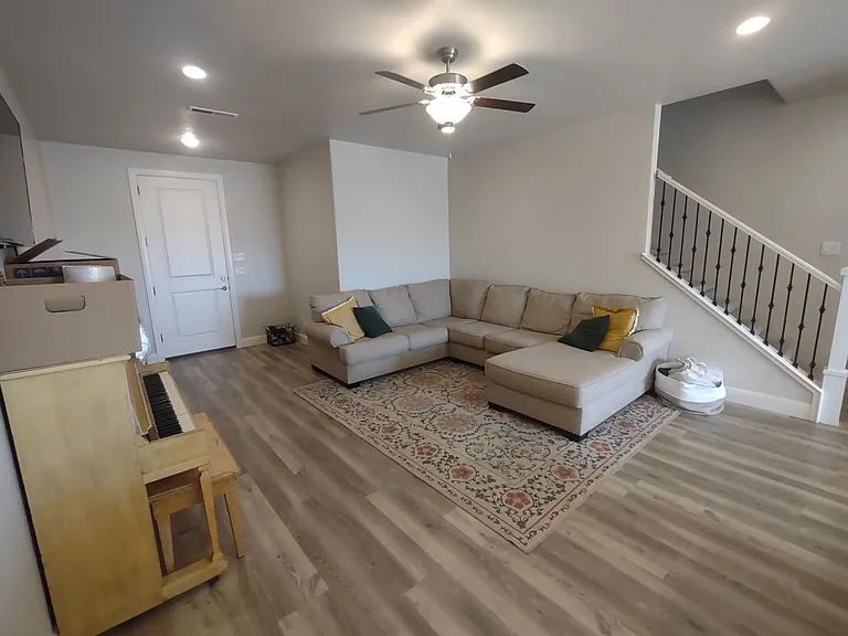 527 N 550 W — Photo 27