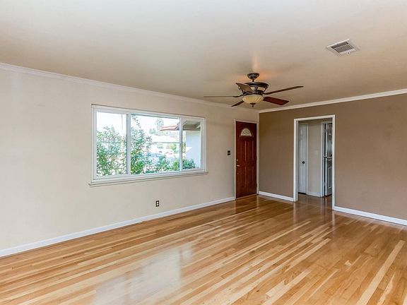 3rd image of 4176 N Warren Ave