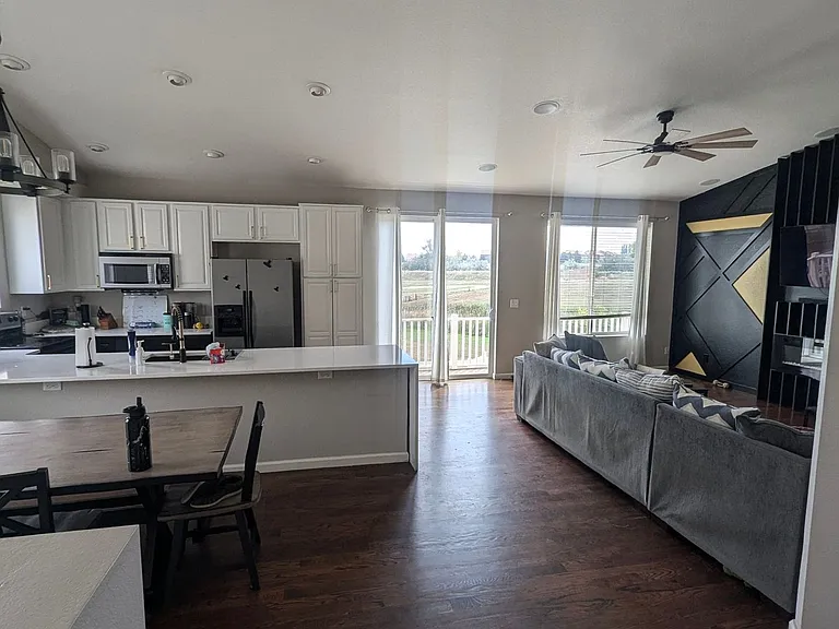 3825 Kenwood Cir — Photo 7