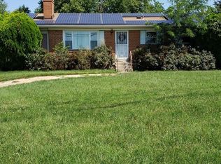 9810 Glen View Dr, Clinton, MD 20735