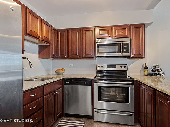 4th image of 1560 N Sandburg Ter APT 404