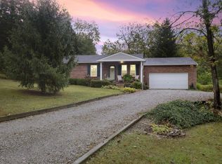 17914 Gauche Rd, Williamsburg, OH 45176