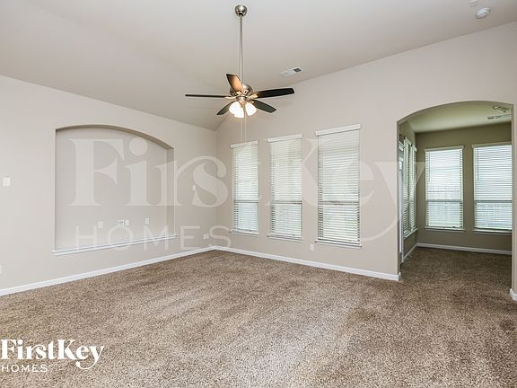 2nd image of 820 Goldenmist Dr