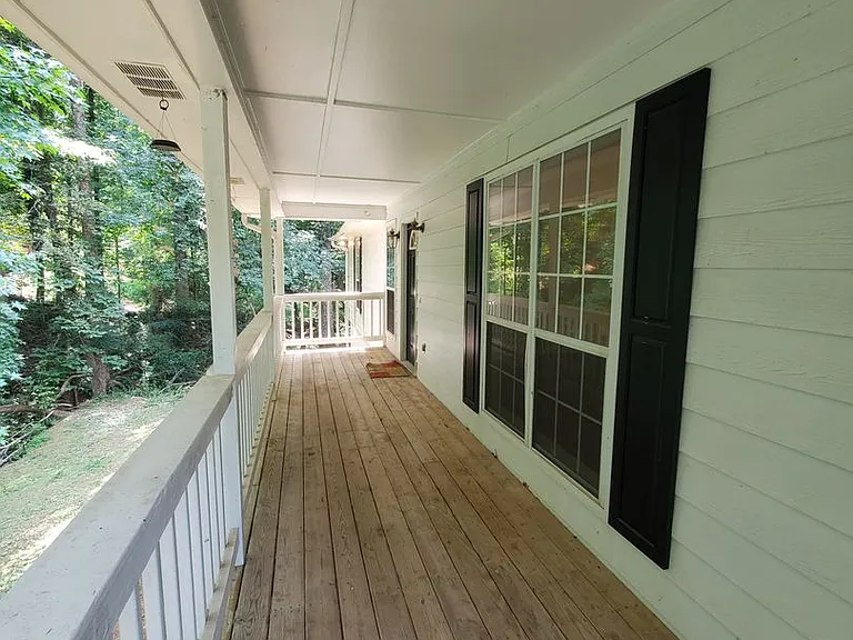 217 Sweetgum Ln — Photo 8