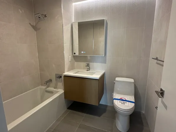 2286 Cropsey Avenue image 9 of 13