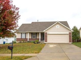 1526 Ashton Dr, Liberty, MO 64068