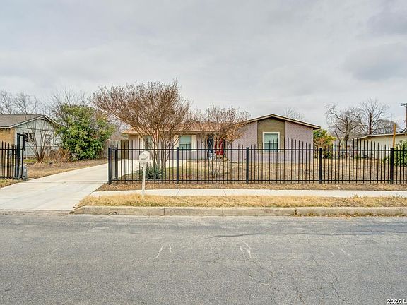 2nd image of 5911 Shoreview PL