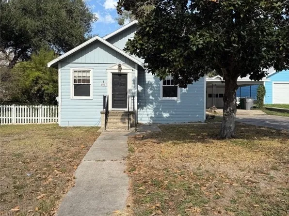 606 W Forrest St, Victoria, TX 77901