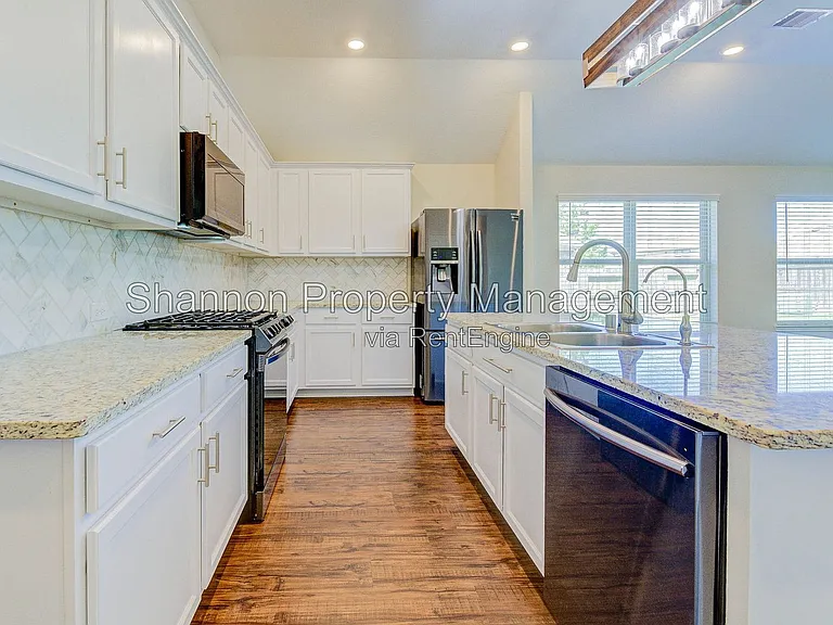 9547 Summer River Dr — Photo 9