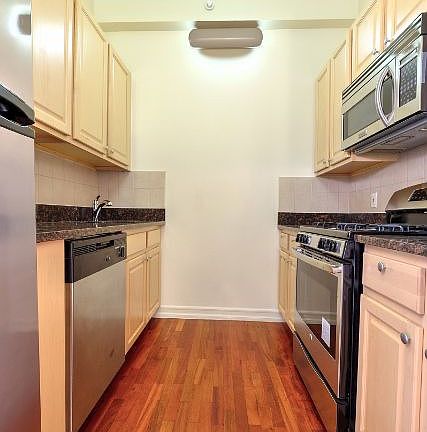 4th image of 191 St Nicholas Ave APT 6H