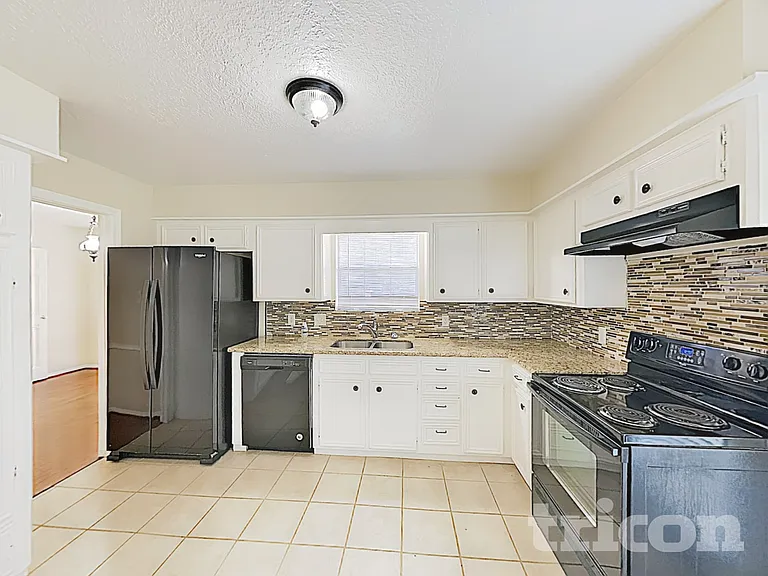 22806 Wild Moss St — Photo 4