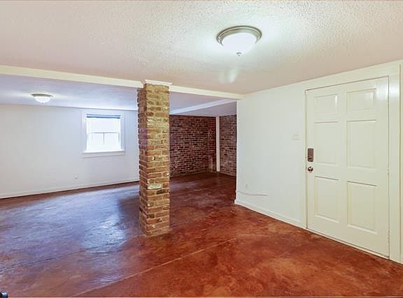 4th image of 8126 Zimpel St