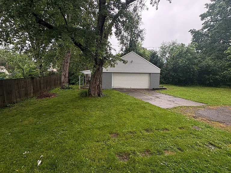 1418 Grant St — Photo 31
