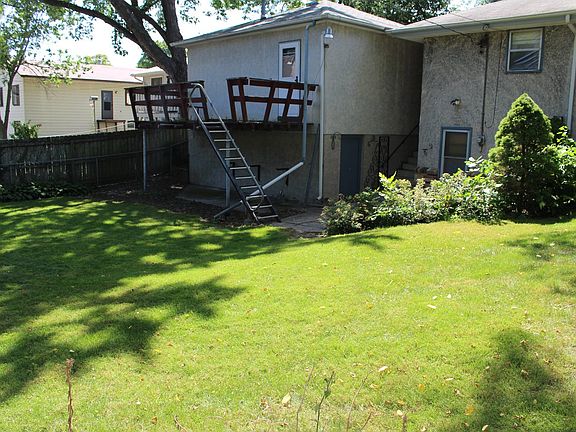 3rd image of 1575 Minnehaha Ave E
