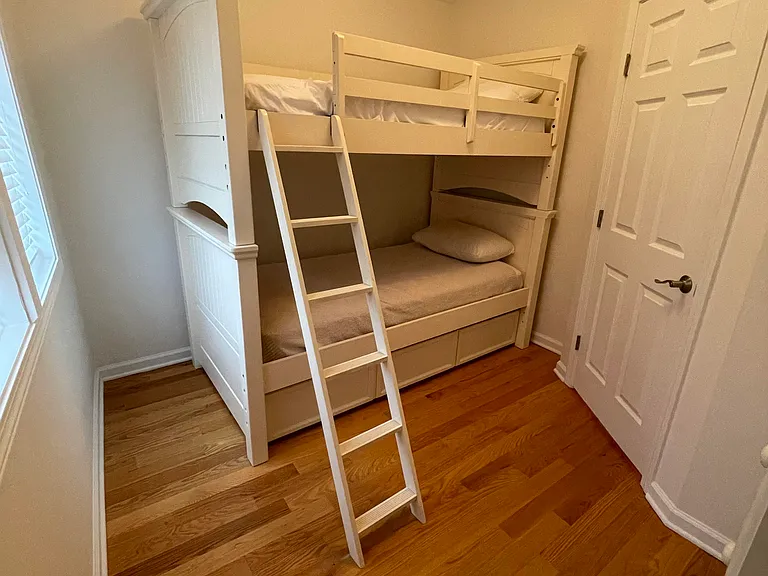 32 Portland Ave — Photo 7