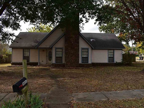 2nd image of 3031 Lauren Dr