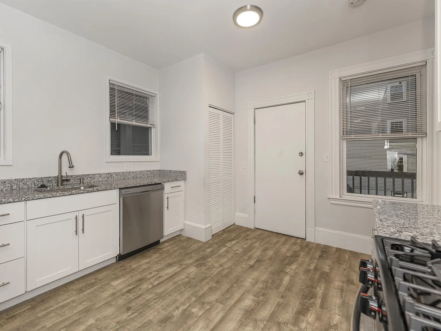 172 Boylston St #3 - 3 — Photo 2