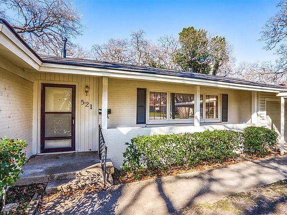 3rd image of 521 Club Oak Dr