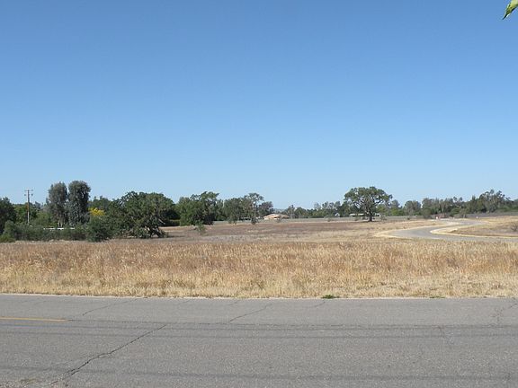 2nd image of Parcel 1 Calzada Avenue