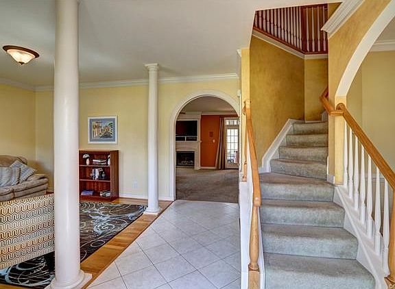 4th image of 12008 Bennett Ct