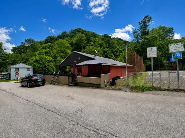 802 & 804 57th St SE, Charleston, WV 25304