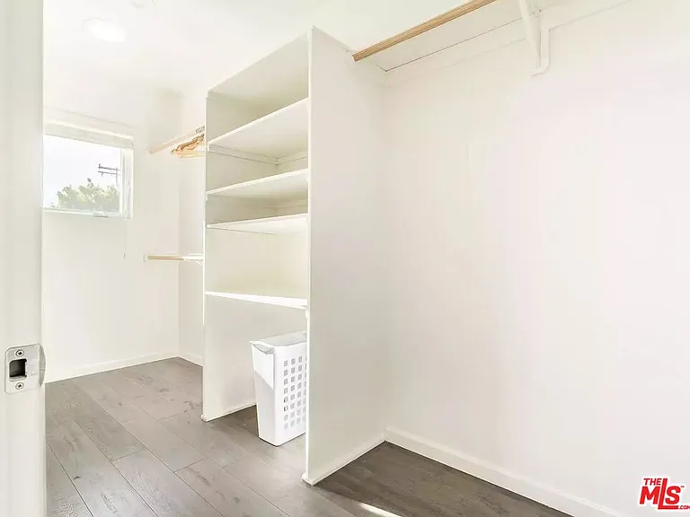 611 Flower Ave — Photo 15