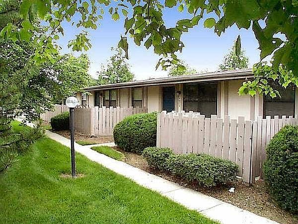 1st image of 5031 Oakhurst Dr