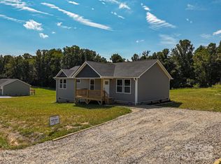 188 Tuttle Rd, Hendersonville, NC 28792