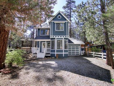 332 Victoria Ln, Sugarloaf, CA, 92386