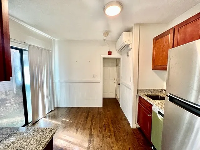 4 Garden Ct #1C — Photo 9