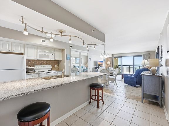 5th image of 2500 N Ocean Blvd. #915