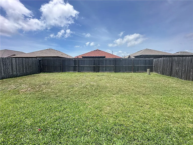 1016 Santa Catalina St — Photo 35