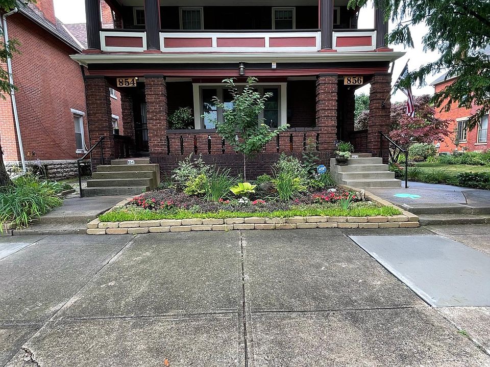 1st image of 856 1/2 Franklin Ave #1/2