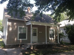 732 Market St, Osage City, KS 66523