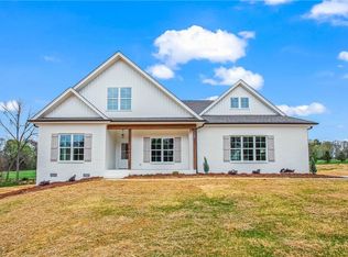 148 Beauchamp Oaks Ct, Advance, NC 27006