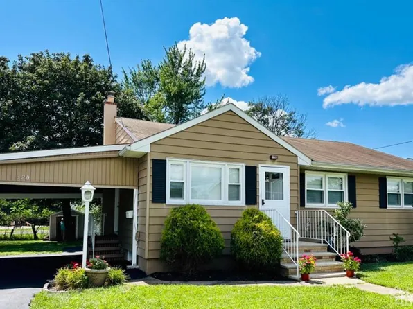 320 Suttons Ln, Edison, NJ 08817