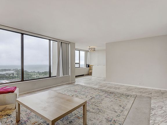 5th image of 2800 N Lake Shore Dr APT 2617