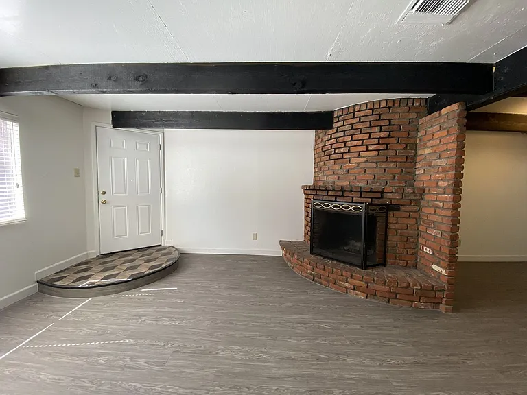 I & 23rd Townhomes — Photo 9