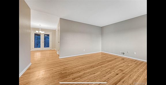 Front Room/Living Room