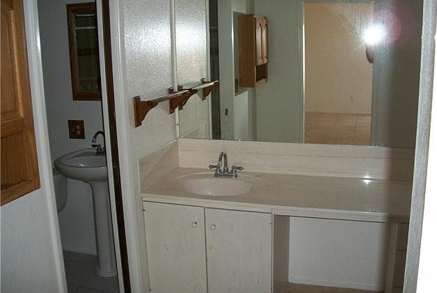 2nd image of 655 E Canyon View Dr