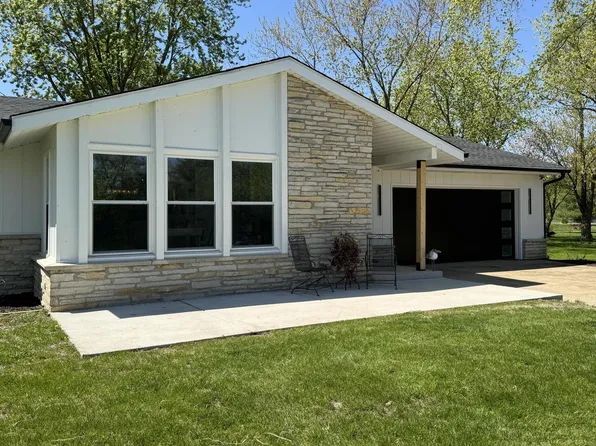 1421 North Golden Lake ROAD, Oconomowoc, WI 53066