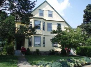 4 Larcom Ave, Beverly, MA 01915