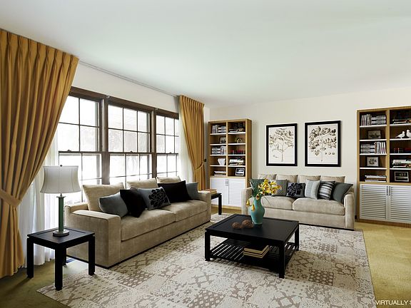 2nd image of 3006 N Dryden Pl